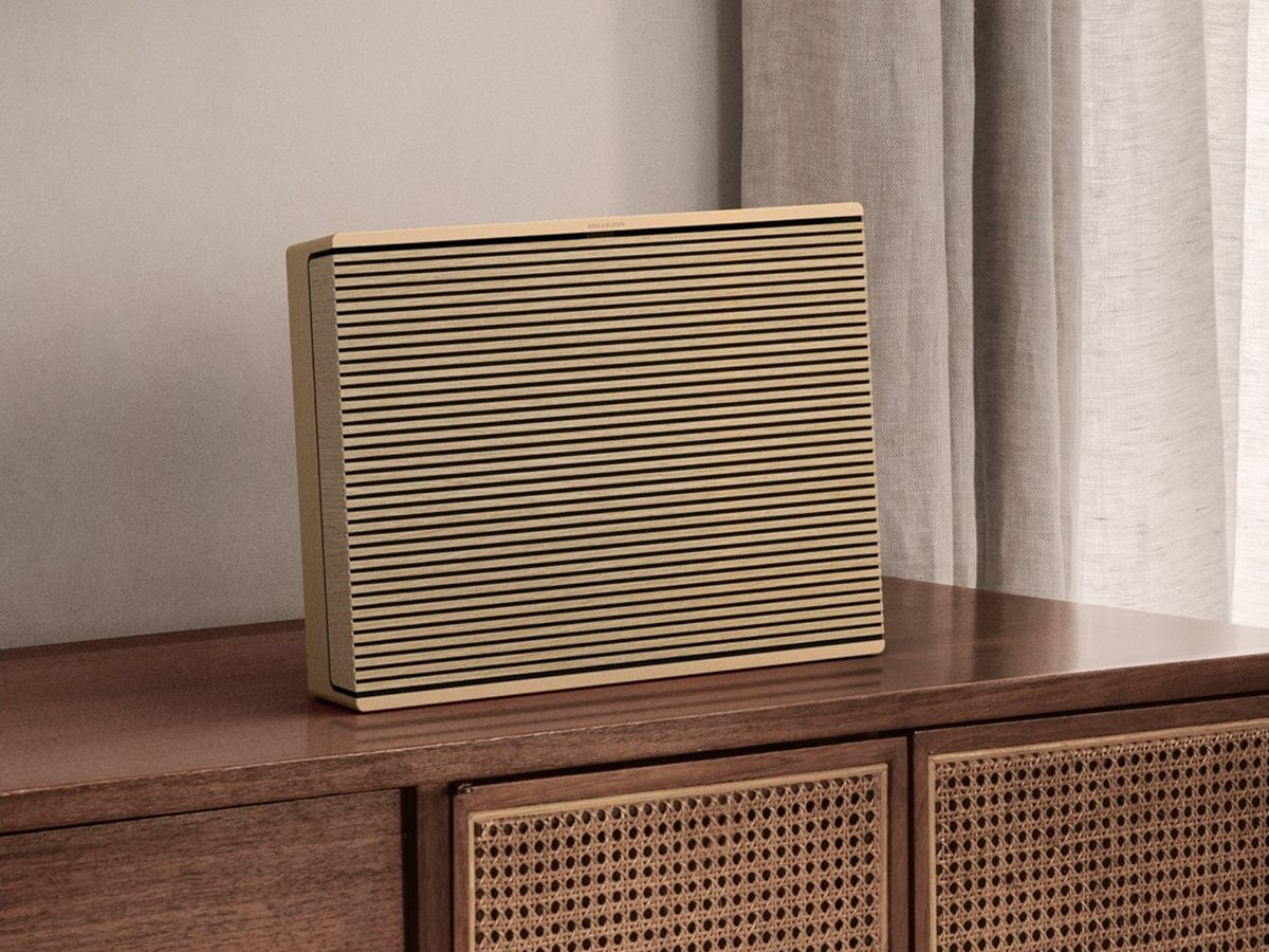 Beosound Level Gold Tone / Light Oak